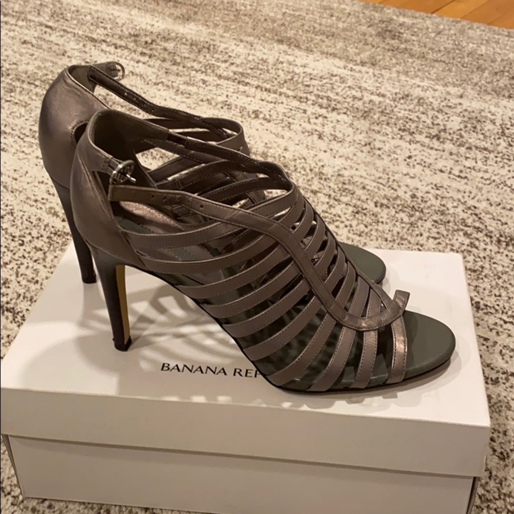 Silver/ Dark grey leather heels